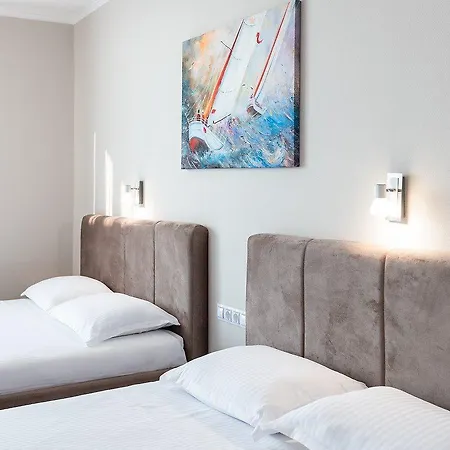 Ivana Palace - Free Parking Hotell 4*