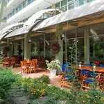 Отель Ivana Palace - Free Parking 4*