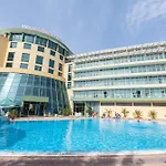 Ivana Palace - Free Parking Отель Солнечный берег