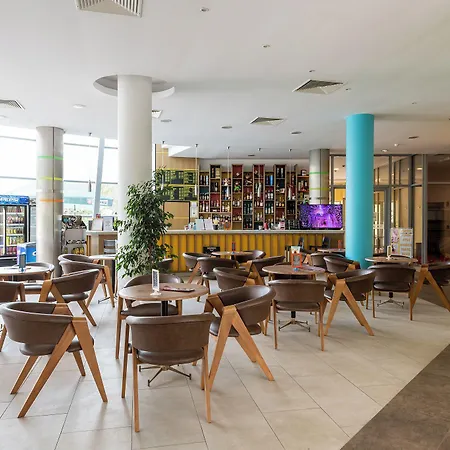 Ivana Palace - Free Parking