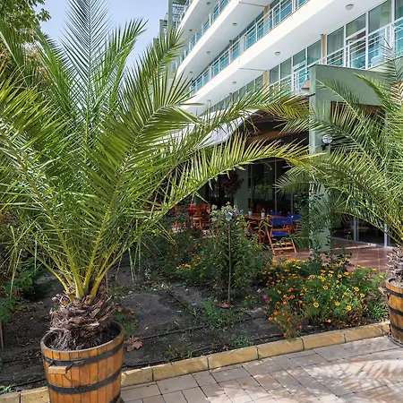 Ivana Palace - Free Parking סאני ביץ'