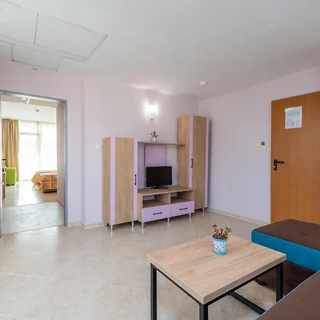 Ivana Palace - Free Parking 4* Солнечный берег