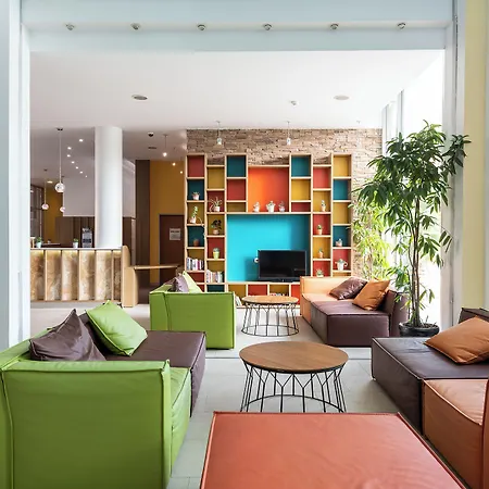 Ivana Palace - Free Parking Готель 4*