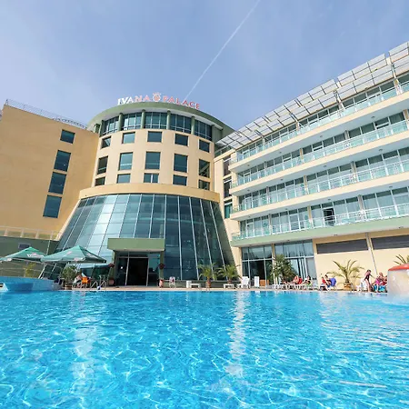 Ivana Palace - Free Parking Хотел 4*