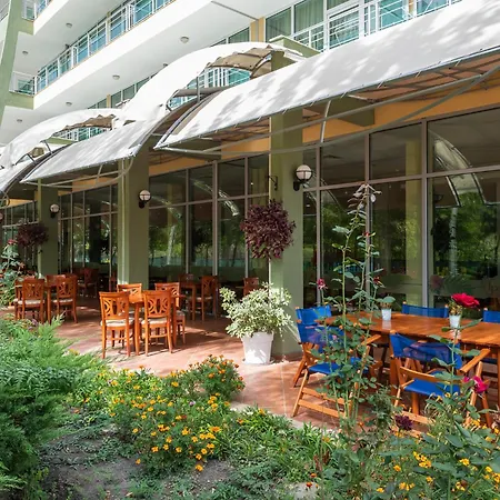 Hotel Ivana Palace - Free Parking 4*