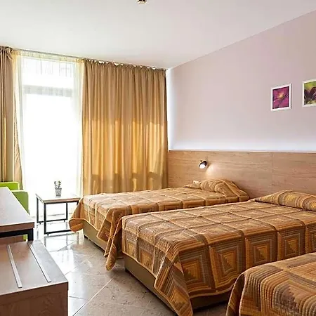 Хотел Ivana Palace - Free Parking