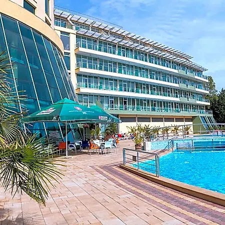 Хотел Ivana Palace - Free Parking