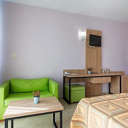 Хотел Ivana Palace - Free Parking 4*