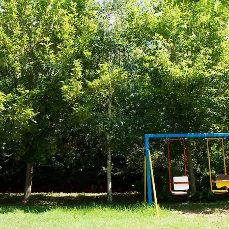 Ivana Palace - Free Parking Готель 4*