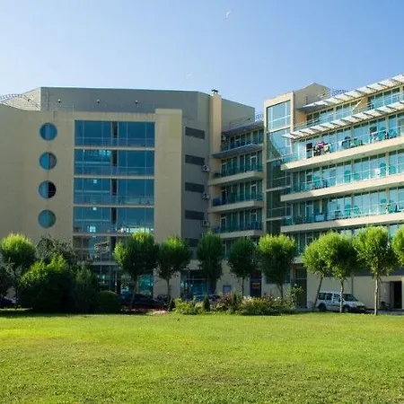 Ivana Palace
