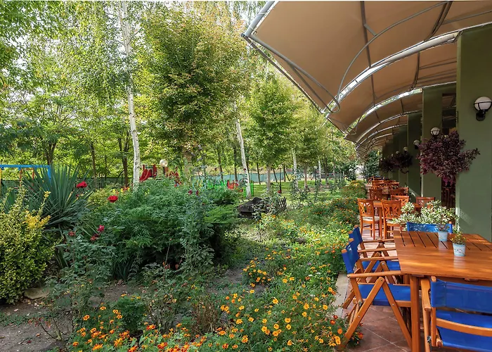 Hotel Ivana Palace - Free Parking 4*