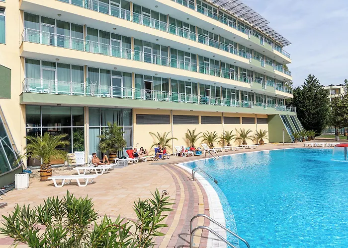 Отель Ivana Palace - Free Parking