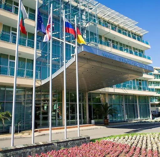 Ivana Palace - Free Parking 4*