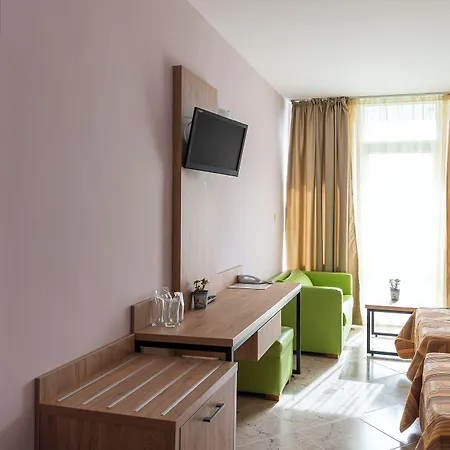 Hotell Ivana Palace - Free Parking 4*