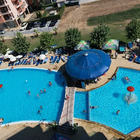 Ivana Palace - Free Parking