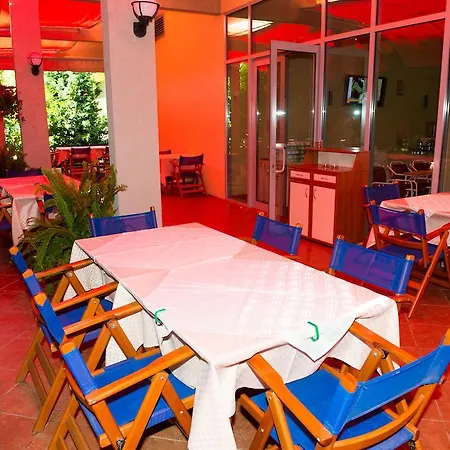 Ivana Palace - Free Parking 酒店 阳光海滩